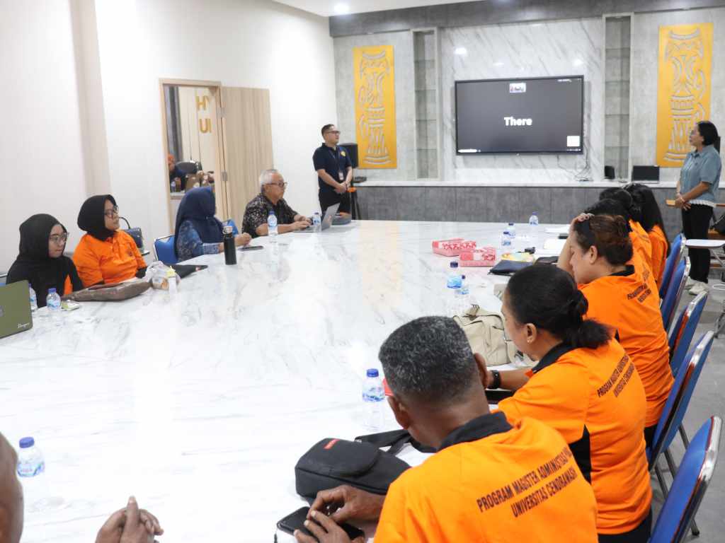 Tingkatkan Kualitas Tesis, Mahasiswa MAP Uncen Intensifkan Studi Literatur di UPA Perpustakaan Uncen